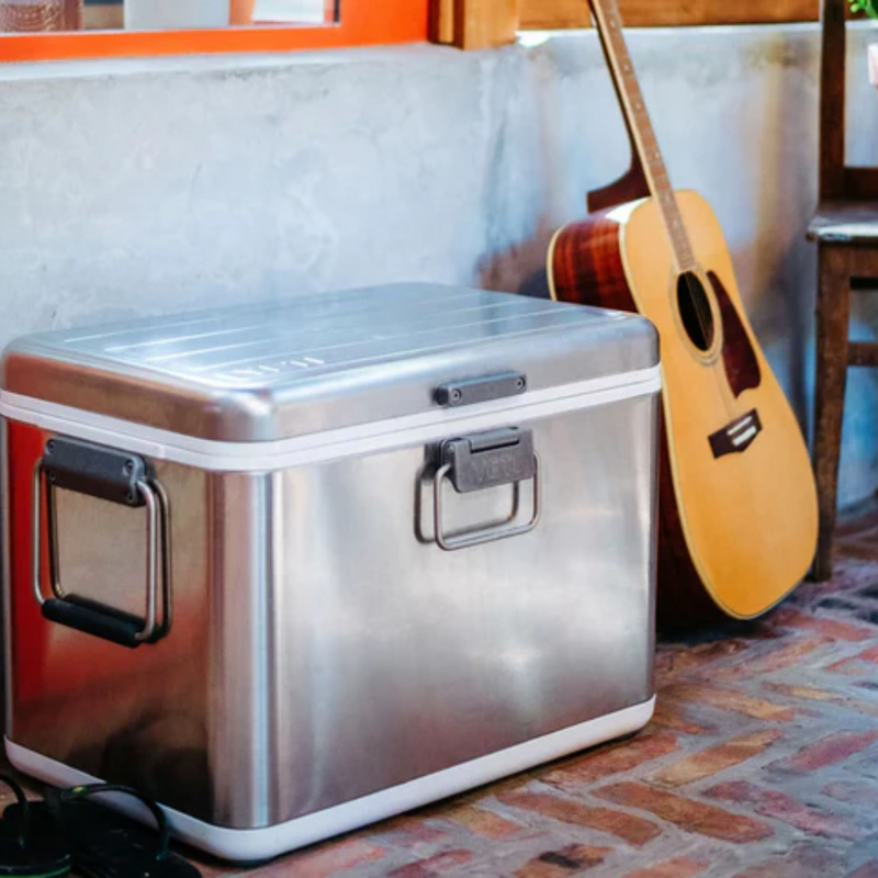 Load image into Gallery viewer, YETI V SERIES STAINLESS STEEL HARD COOLER