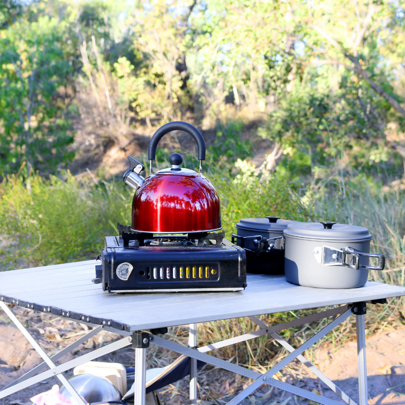 Load image into Gallery viewer, WILDTRAK WHISTLING KETTLE 2.5L STAINLESS STEEL RED