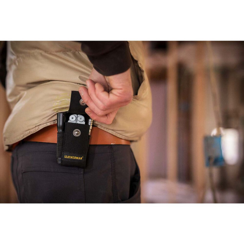 Load image into Gallery viewer, LEATHERMAN SHEATH NYLON BLACK LARGE 4 POCKET
