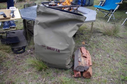 Load image into Gallery viewer, DRIFTA FIREWOOD BAG BLACK MEDIUM
