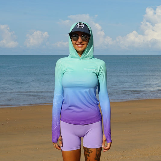 STAUNCH CRAB WOMENS CANDY CONTOUR UPF50+ LONG SLEEVE HOODED FISHING SHIRT [SZ:X-SMALL]