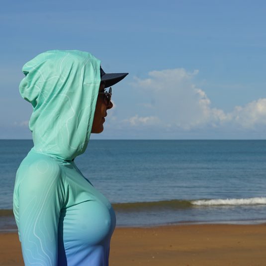 STAUNCH CRAB WOMENS CANDY CONTOUR UPF50+ HOODED LONG SLEEVE FISHING SHIRT [SZ:2X-SMALL]