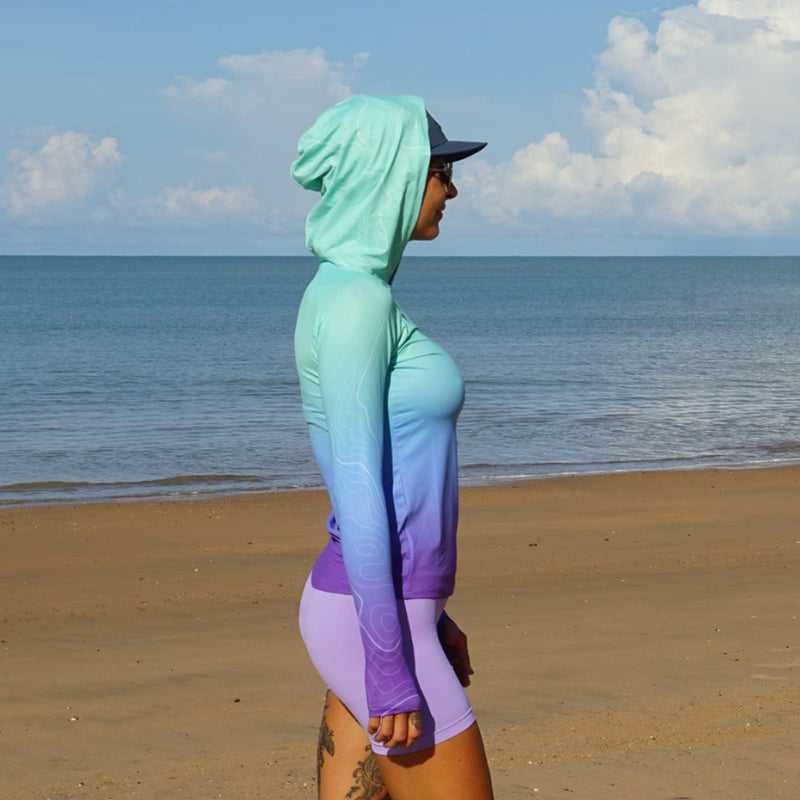 Load image into Gallery viewer, STAUNCH CRAB WOMENS CANDY CONTOUR UPF50+ LONG SLEEVE HOODED FISHING SHIRT [SZ:2X-SMALL]
