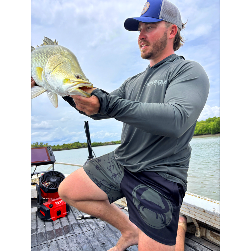 Load image into Gallery viewer, STAUNCH CRAB CHASE TO CHILL SHORTS BLACK &amp; KHAKI [SZ:SMALL]
