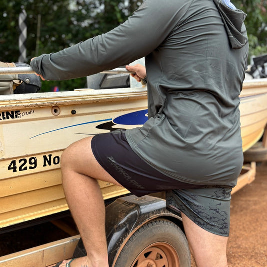 STAUNCH CRAB CHASE TO CHILL SHORTS BLACK & KHAKI [SZ:SMALL]