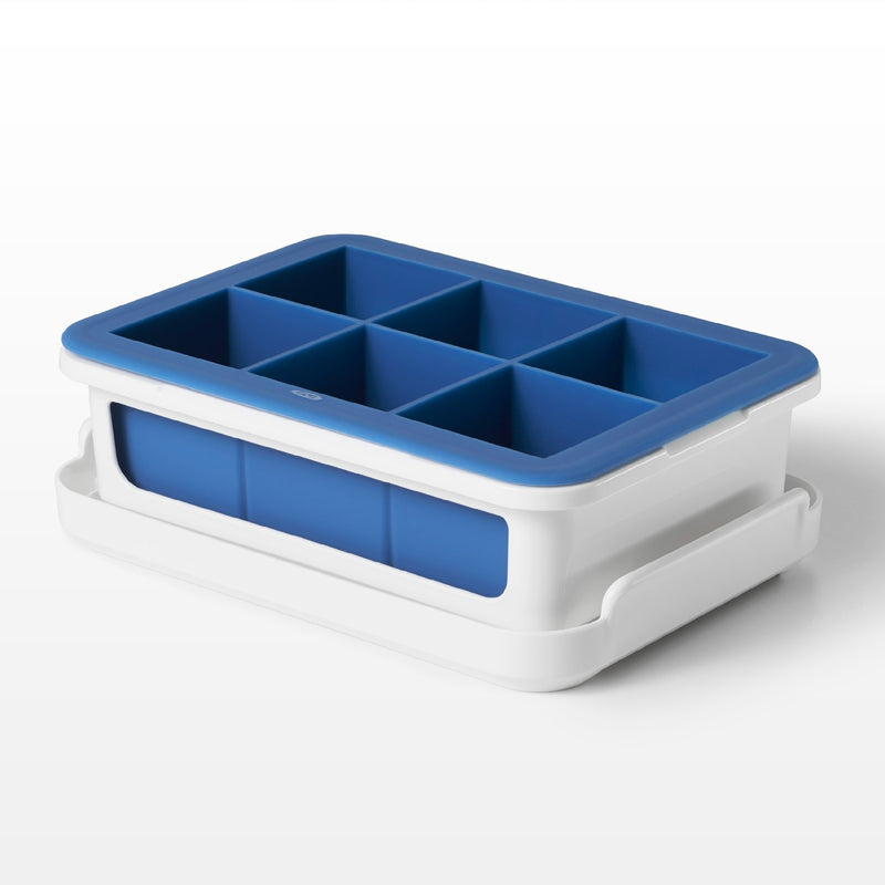 Load image into Gallery viewer, OXO COVERED SILICONE ICE CUBE TRAY [SZ:6 CUBES LARGE CLR:NAVY]
