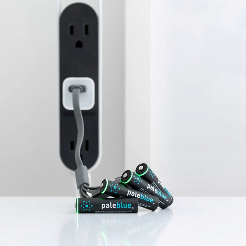 Load image into Gallery viewer, PALEBLUE AAA USB-C RECHARGEABLE BATTERIES
