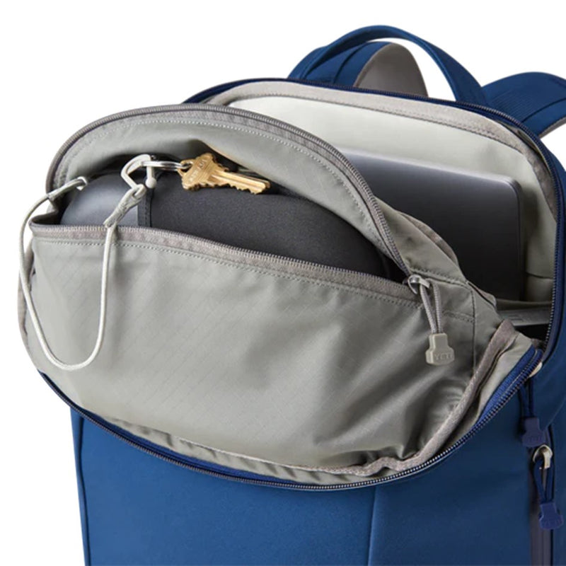 Load image into Gallery viewer, YETI CROSSROADS BACKPACK 22L [CLR:NAVY]
