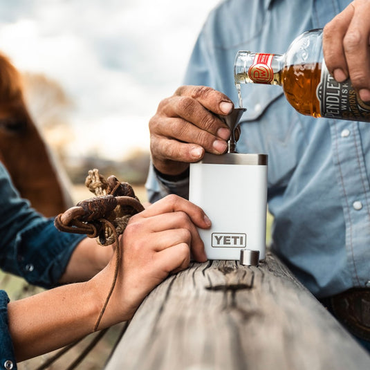 YETI FLASK [CLR:WHITE]