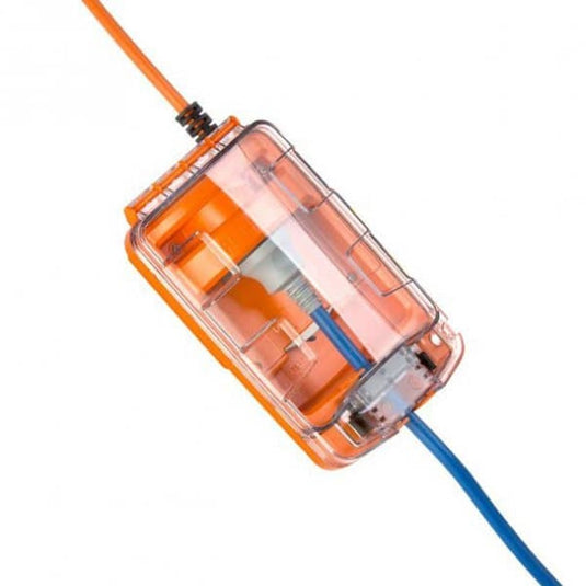 AMPFIBIAN RV-Plus 15AMP TO 10AMP POWER ADAPTOR