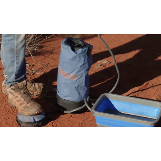 WILDTRAK HEAVY DUTY 15L PORTABLE SHOWER BAG WITH FOOT PUMP