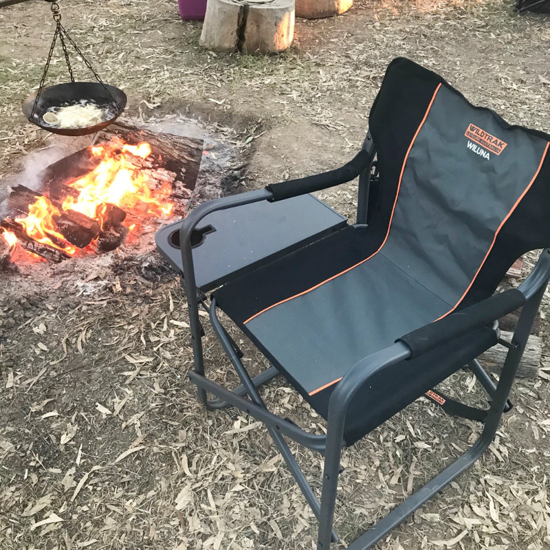 Load image into Gallery viewer, WILDTRAK WILUNA DIRECTOR CHAIR WITH SIDE TABLE 82 X 48 X 43CM
